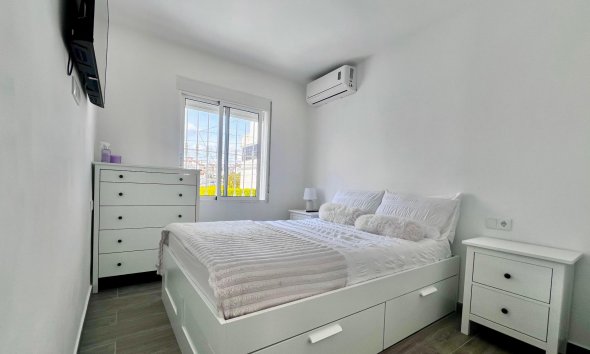 Resale - Villa - San Miguel de Salinas - Las filipinas