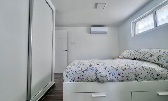 Resale - Villa - San Miguel de Salinas - Las filipinas