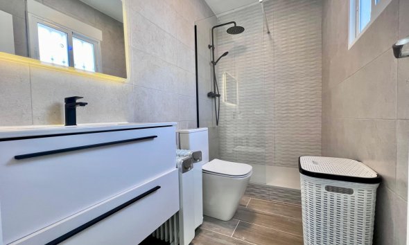 Resale - Villa - San Miguel de Salinas - Las filipinas