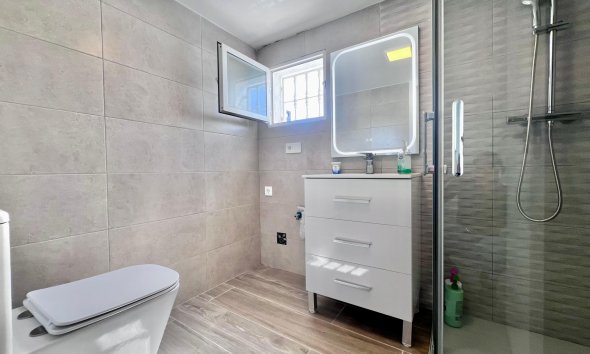 Resale - Villa - San Miguel de Salinas - Las filipinas