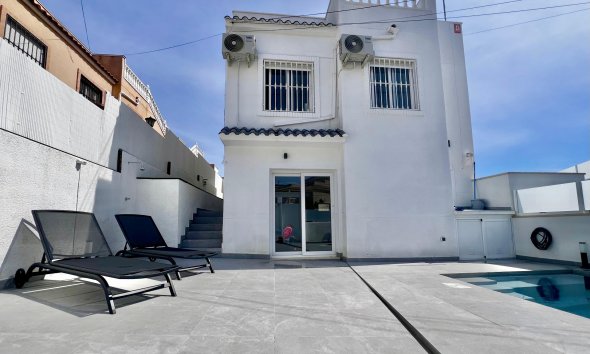 Resale - Villa - San Miguel de Salinas - Las filipinas