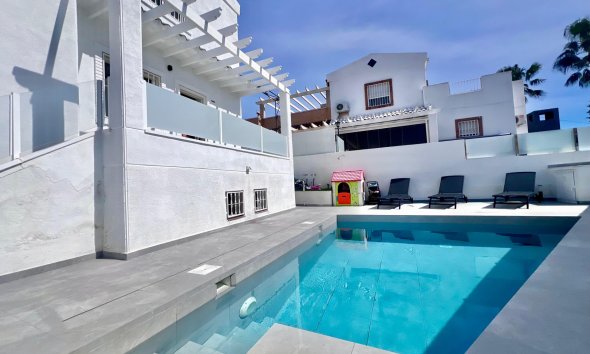 Resale - Villa - San Miguel de Salinas - Las filipinas