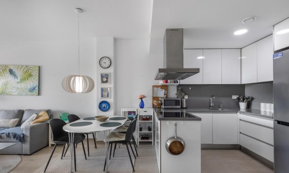 Resale - Apartment - Torrevieja - Los Frutales