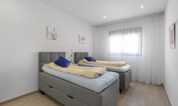 Resale - Apartment - Torrevieja - Los Frutales