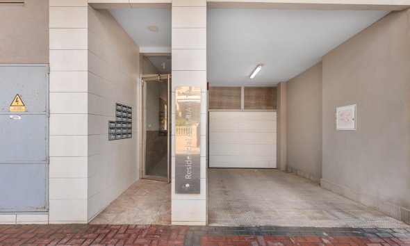 Resale - Apartment - Torrevieja - Los Frutales