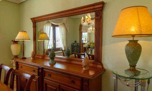 Resale - Villa - Torrevieja - Los Altos