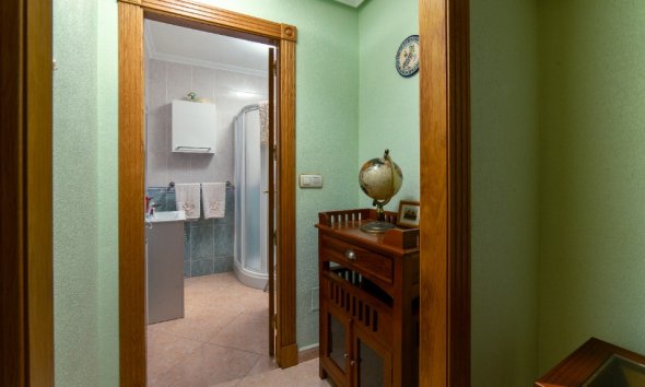 Resale - Villa - Torrevieja - Los Altos