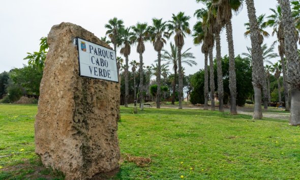 Resale - Villa - Torrevieja - Los Altos