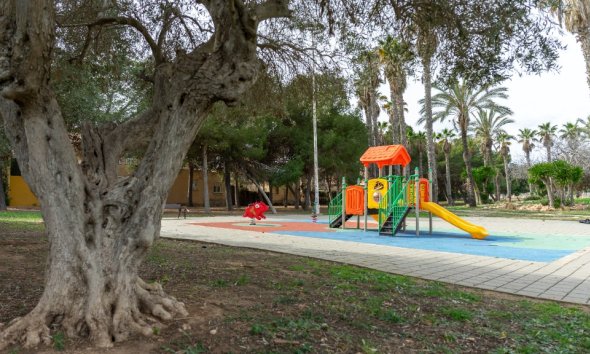 Resale - Villa - Torrevieja - Los Altos