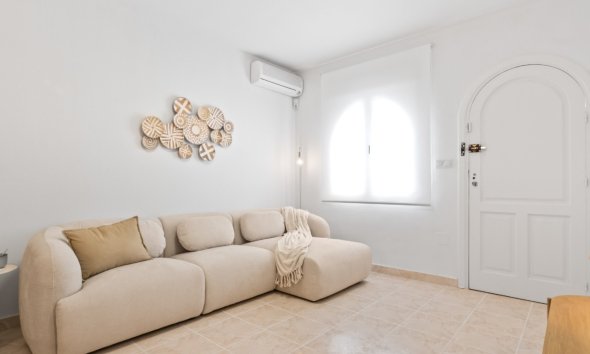 Resale - Terraced house / Townhouse - Orihuela Costa - La Florida