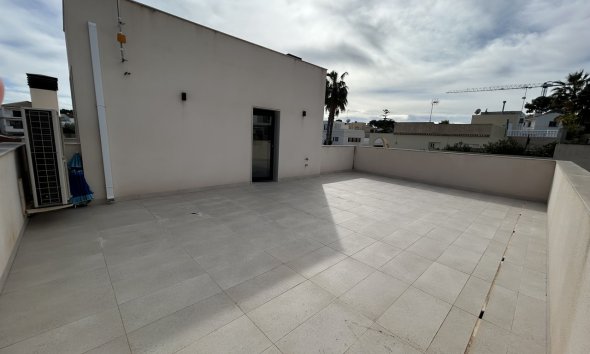 Resale - Villa - Torrevieja - Los Balcones