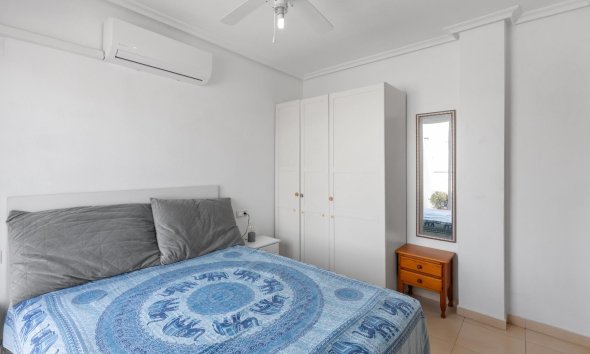 Resale - Apartment - Torrevieja - Playa de los locos