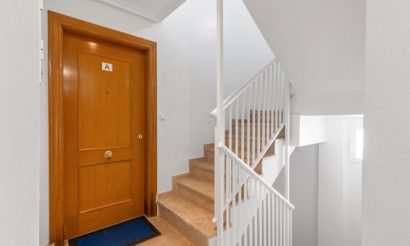 Resale - Apartment - Torrevieja - Playa de los locos