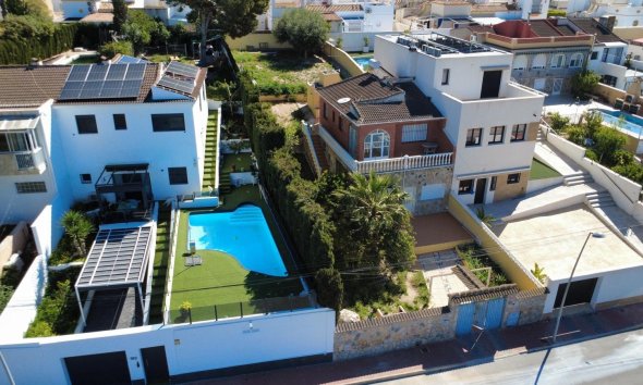 Resale - Villa - Torrevieja - Los balcones