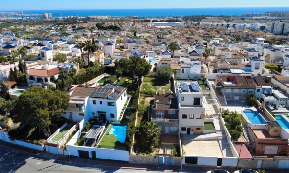 Resale - Villa - Torrevieja - Los balcones