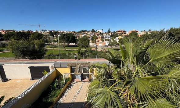 Resale - Villa - Torrevieja - Los balcones