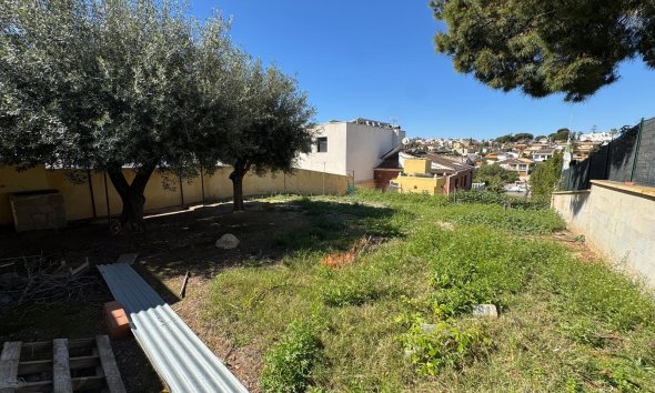 Resale - Villa - Torrevieja - Los balcones