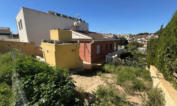 Resale - Villa - Torrevieja - Los balcones