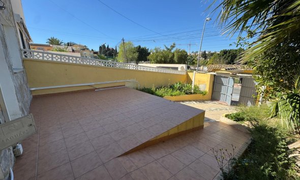Resale - Villa - Torrevieja - Los balcones