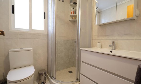 Resale - Apartment - Torrevieja - Centro
