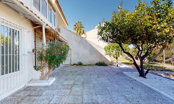 Resale - Apartment - Orihuela Costa - Villamartín