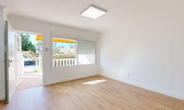 Resale - Apartment - Orihuela Costa - Villamartín