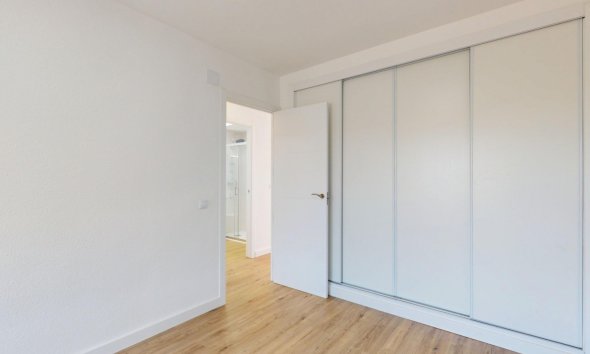 Resale - Apartment - Orihuela Costa - Villamartín