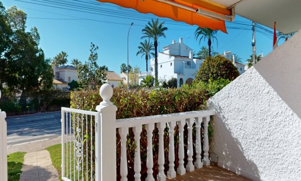 Resale - Apartment - Orihuela Costa - Villamartín