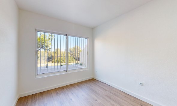 Resale - Bungalow - Orihuela Costa - Villamartín