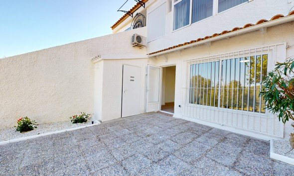 Resale - Bungalow - Orihuela Costa - Villamartín