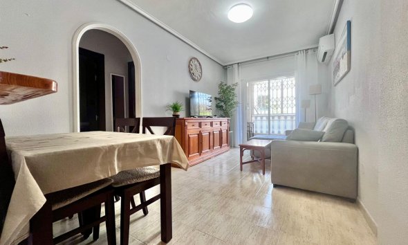 Resale - Apartment - Torrevieja - Acequion