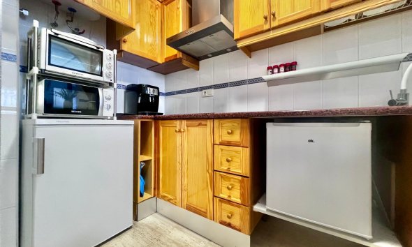 Resale - Apartment - Torrevieja - Acequion