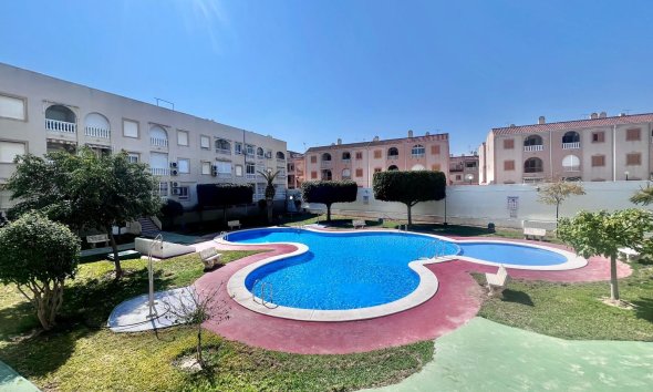 Resale - Apartment - Torrevieja - Acequion