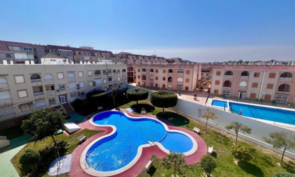 Resale - Apartment - Torrevieja - Acequion