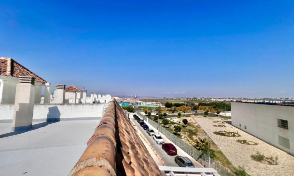 Resale - Apartment - Torrevieja - Acequion