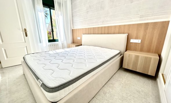 Resale - Apartment - Orihuela Costa - Campoamor R-5