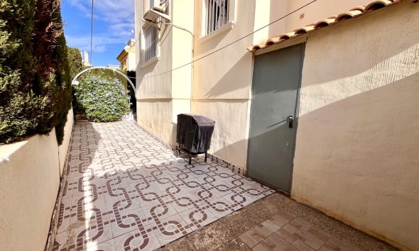 Resale - Apartment - Orihuela Costa - Playa Flamenca