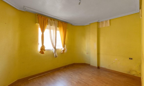 Resale - Apartment - Torrevieja - Habaneras