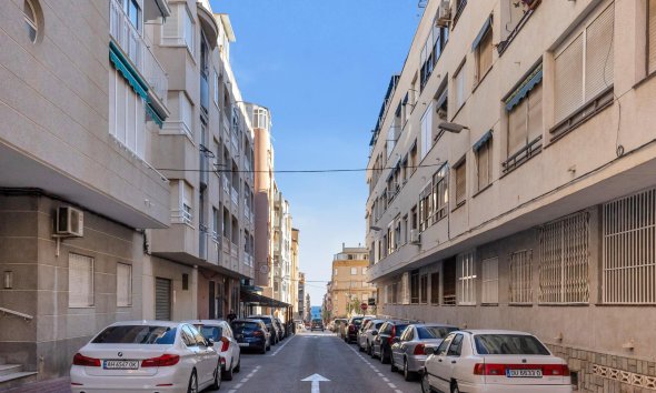 Resale - Apartment - Torrevieja - Habaneras