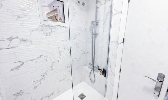 Resale - Apartment - Torrevieja - Parque de las Naciones