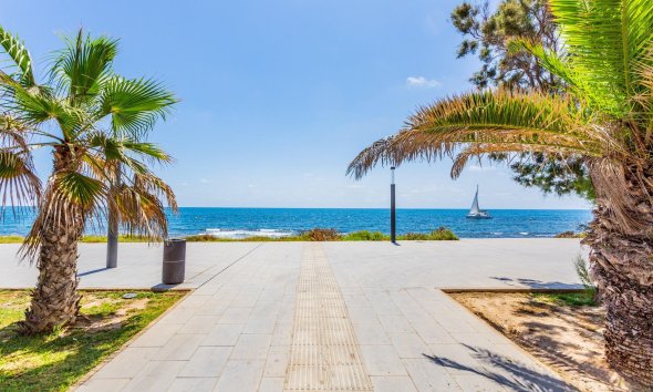 Resale - Apartment - Torrevieja - Parque de las Naciones