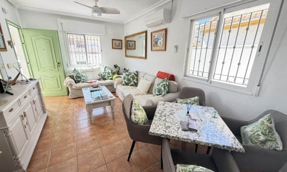 Resale - Bungalow - Orihuela Costa - La Zenia