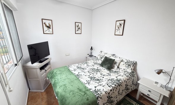 Resale - Bungalow - Orihuela Costa - La Zenia