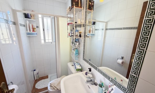 Resale - Bungalow - Orihuela Costa - La Zenia