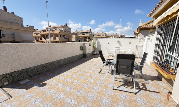 Resale - Bungalow - Orihuela Costa - La Zenia