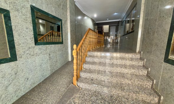 Resale - Apartment - Torrevieja - Parque de las Naciones