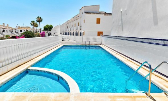 Resale - Terraced house / Townhouse - Orihuela Costa - La Zenia