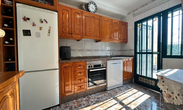 Resale - Terraced house / Townhouse - Orihuela Costa - La Zenia