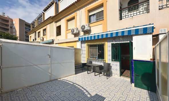 Resale - Terraced house / Townhouse - Orihuela Costa - La Zenia