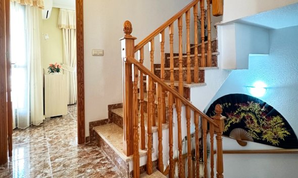 Resale - Terraced house / Townhouse - Orihuela Costa - La Zenia